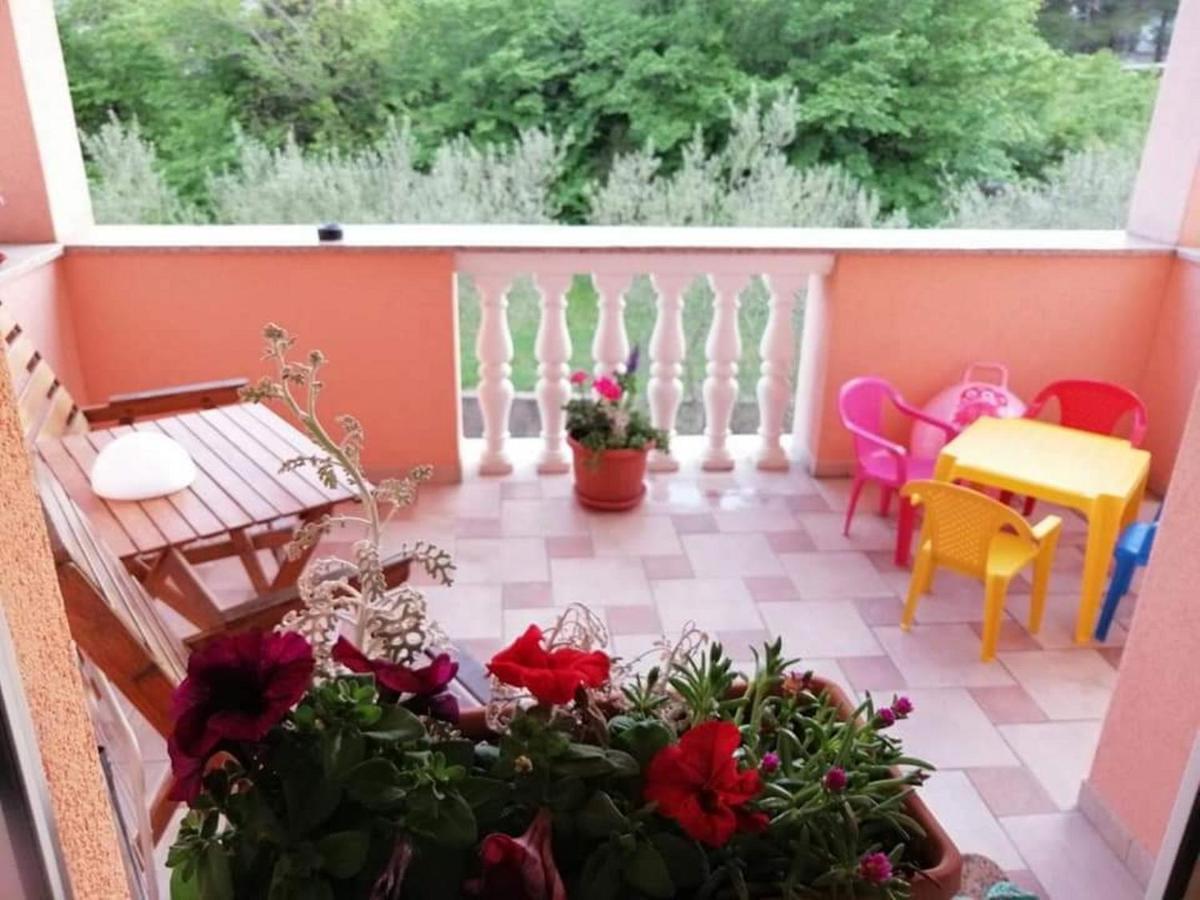 Apartman Lana Šilo Exterior foto